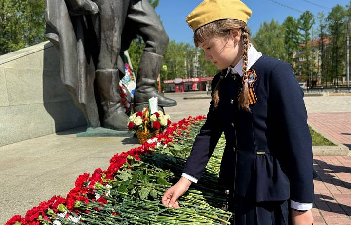 ПУСТЬ ВЕЧНОЙ БУДЕТ ПАМЯТЬ О ГЕРОЯХ…