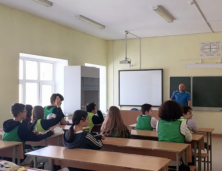 ПОГОВОРИМ О ФУТБОЛЕ