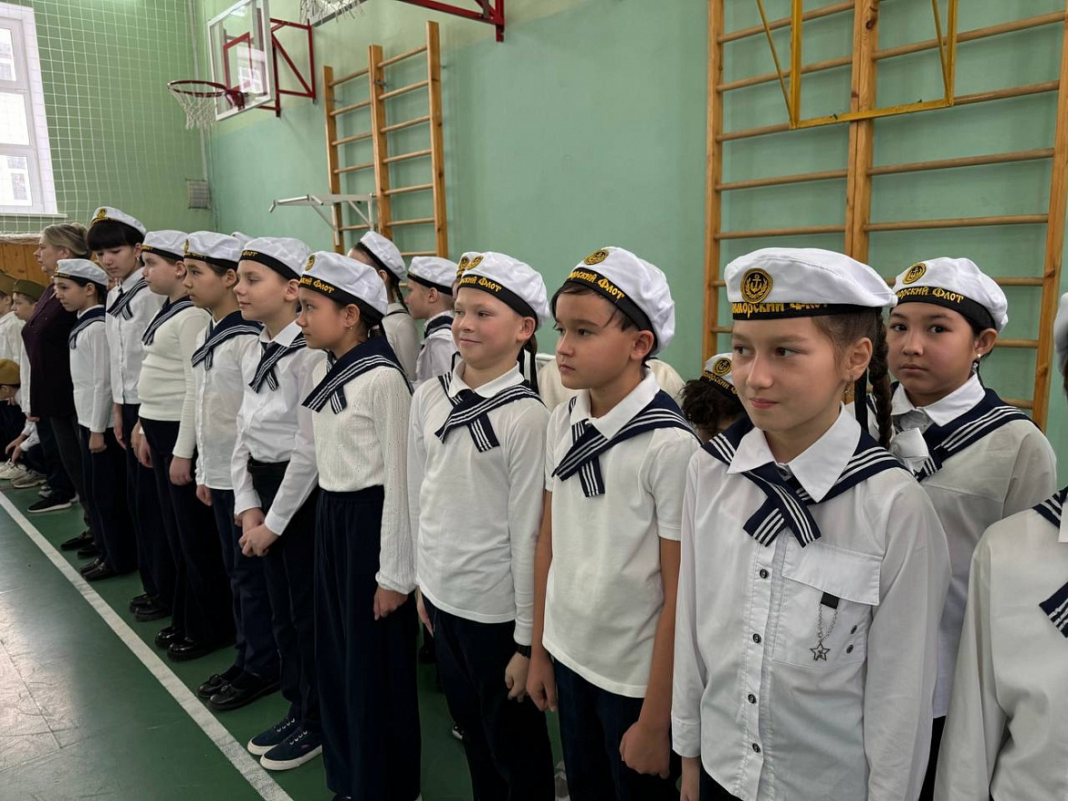 СМОТР СТРОЯ, ПЕСНИ И РЕЧЕВКИ