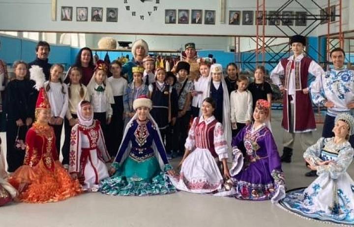 День национального костюма