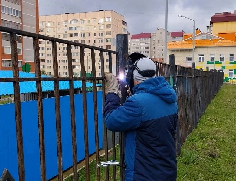 БЛАГОУСТРОЙСТВО ШКОЛЬНОЙ ТЕРРИТОРИИ